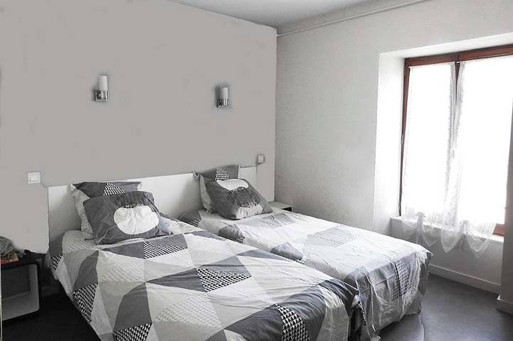 Gîte pour 6 personnes, animaux acceptés à Louroux-de-Bouble