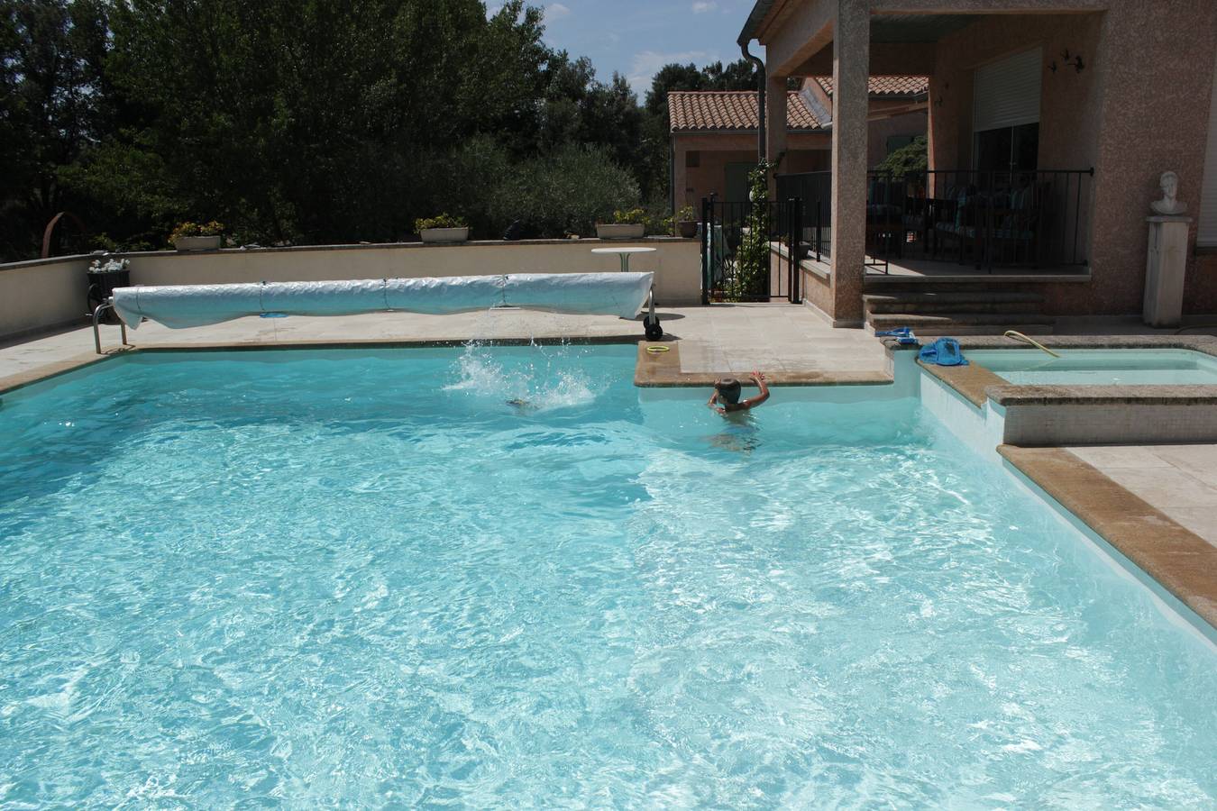 Holiday Home 'Obofix' with Wi-Fi in Vallabrix, Nimes region