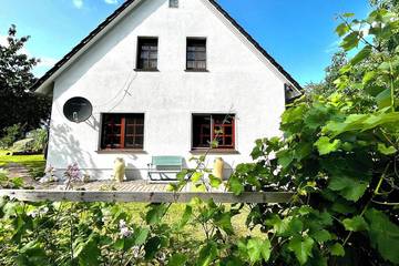 Ferienwohnung für 6 Personen, mit Garten, mit Haustier in Ahrenshagen-Daskow