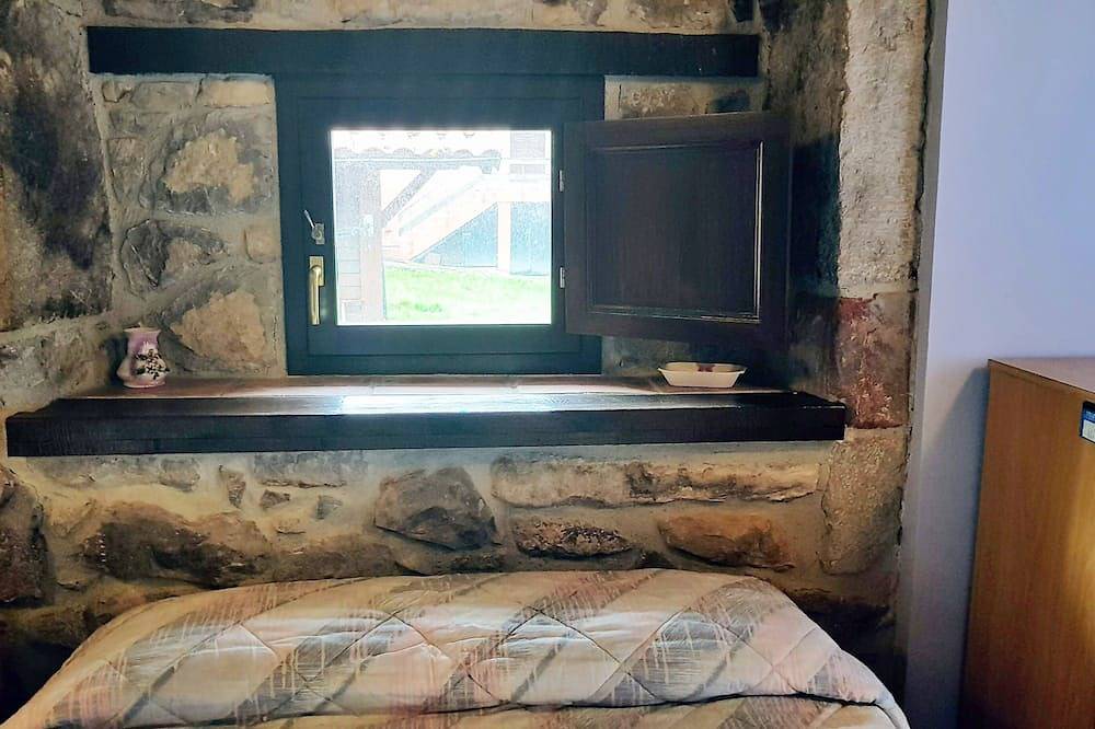 Vivienda Vacacional El Ventanuco in Llanes, Cornisa Cantábrica (Spanje)