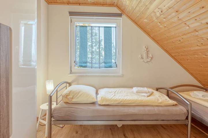 Ferienhaus für 4 Personen, mit Garten in Altefähr - 3