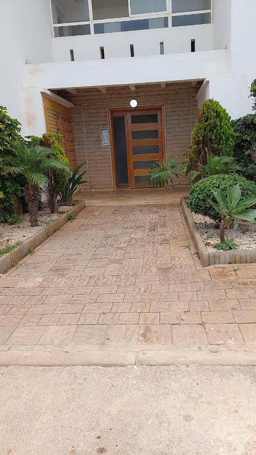 Gîte pour 4 personnes, avec piscine dans Dar Bouazza