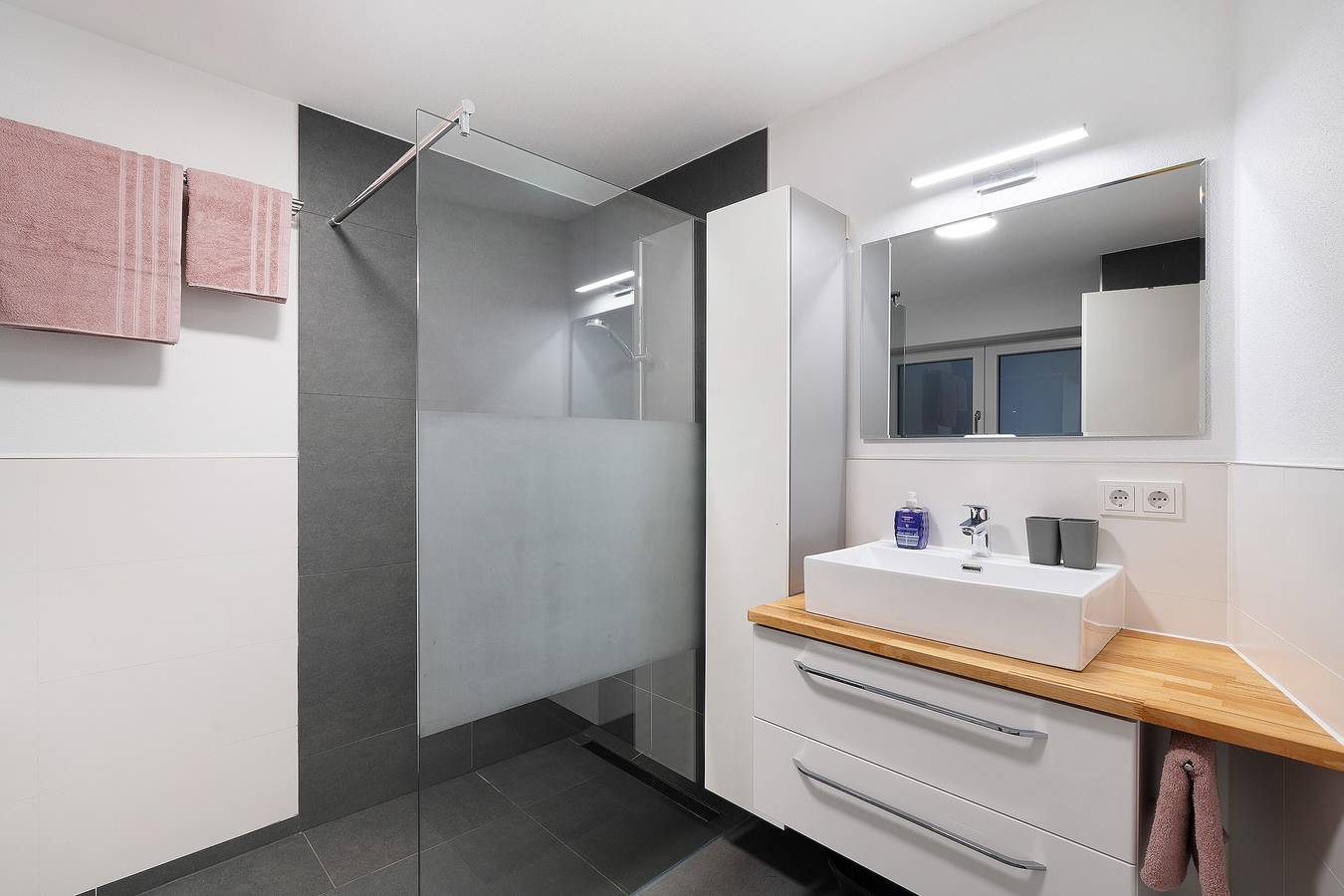 Ganze Wohnung, Ferienwohnung 'Relax Oase' mit Bergblick, Privatterrasse und Wi-Fi in Sasbachwalden, Mittlerer Schwarzwald