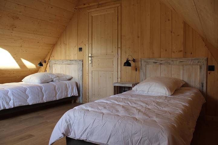 Chalet \"Le Pradou\" Neubau, kostenloses Wlan, Heizung inklusive in Murol, Regionaler Naturpark Volcans d'Auvergne