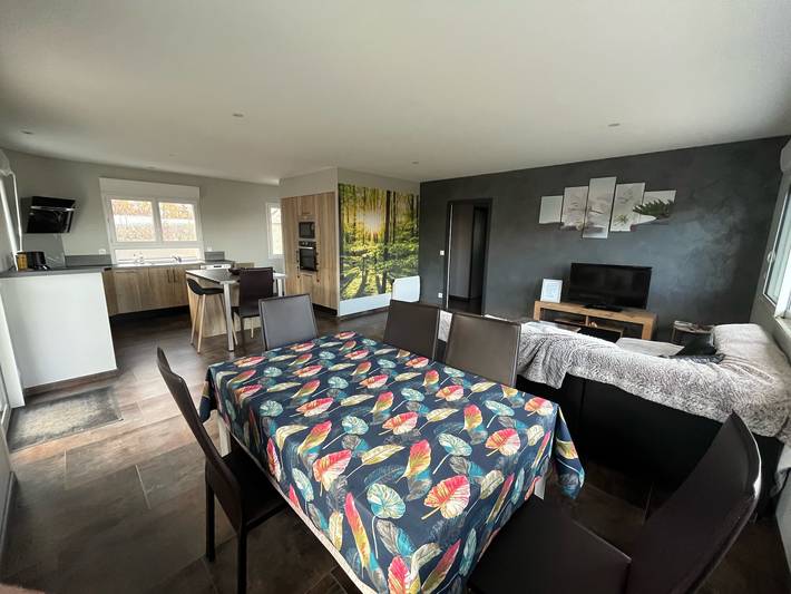 Gîte pour 6 personnes, avec terrasse dans Condom-d'Aubrac