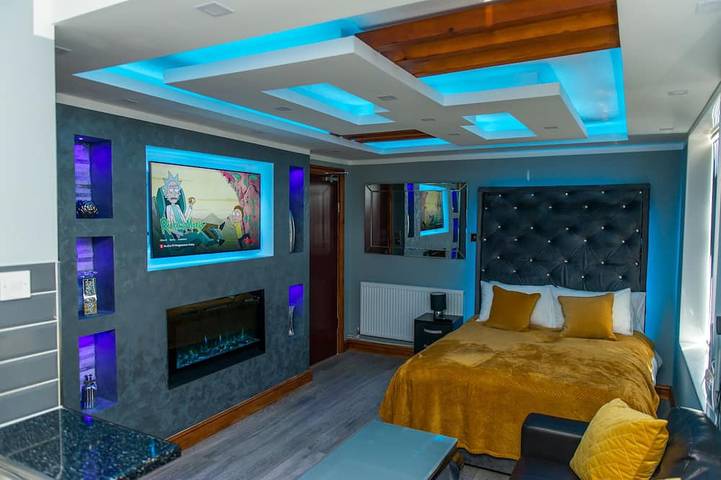 Ganze Wohnung, Studio-Apartment-Ensuite mit Dusche in Bradford, Westliches Yorkshire