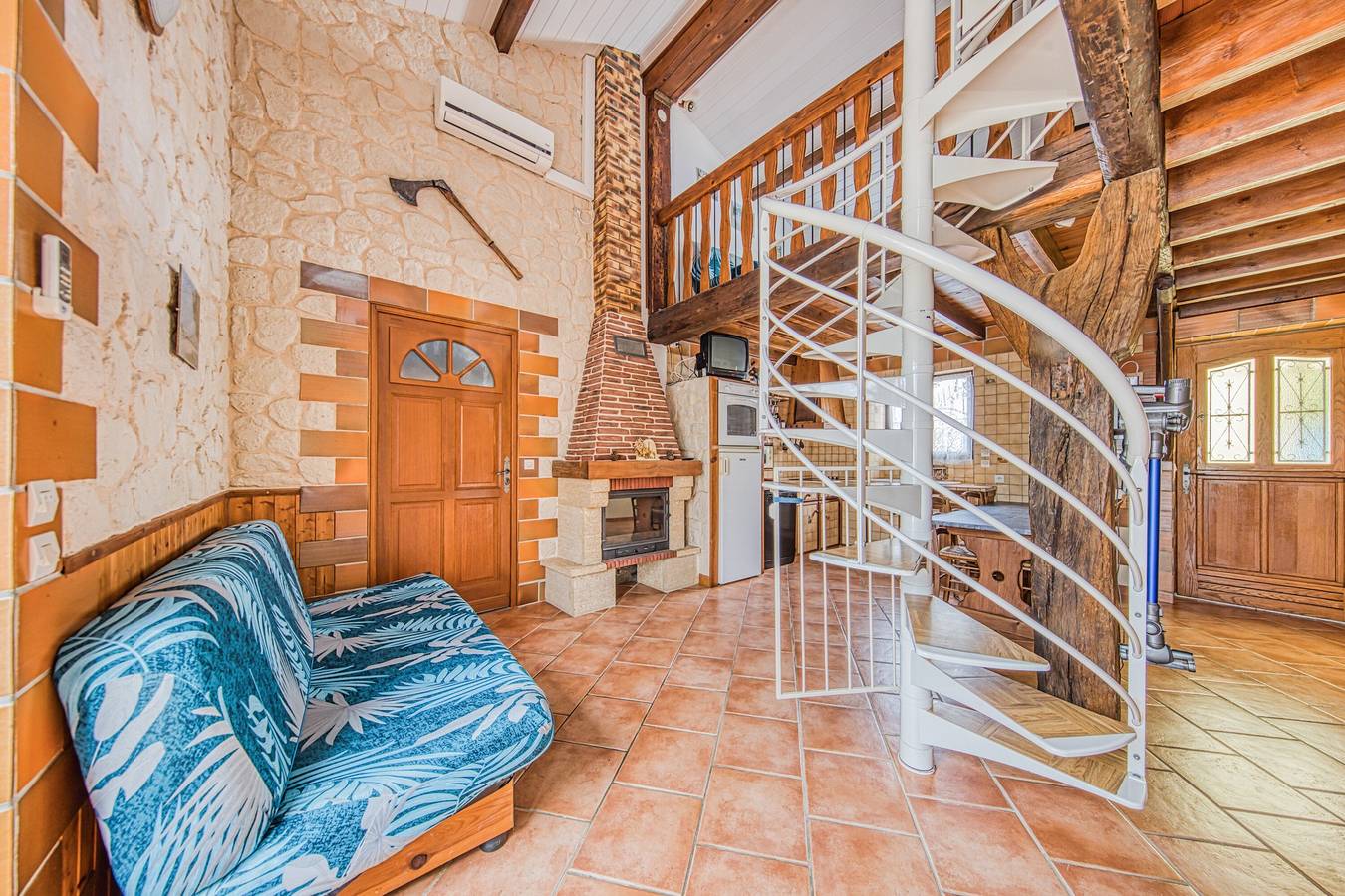 Maison de vacances 'La Maréchale' avec jardin privé, Wi-Fi et climatisation in Saint-Seurin-de-Cadourne, Région de Lesparre-Médoc