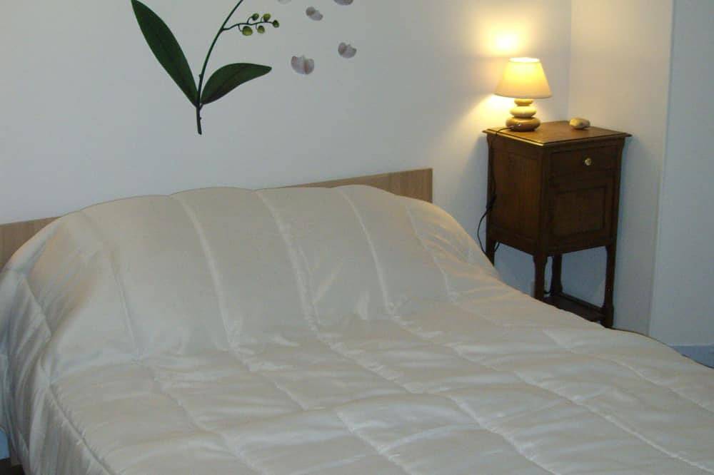 Appartement rez de chaussée , à l'entrée  ville, plage à 3 km, parking réservé in Eu, Région de Dieppe