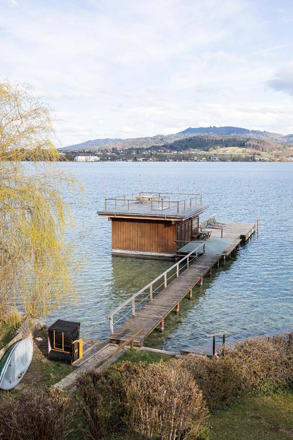 Ferienhaus für 3 Personen, mit Terrasse und Garten sowie Sauna und Seeblick in Seewalchen am Attersee