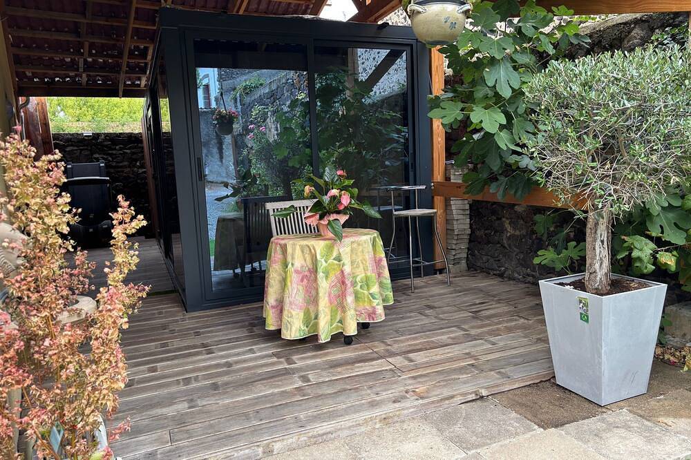Tiny House de 14m2 Dans Propriété Privée Toute Neuve Dans Riom in Riom, Región de Riom