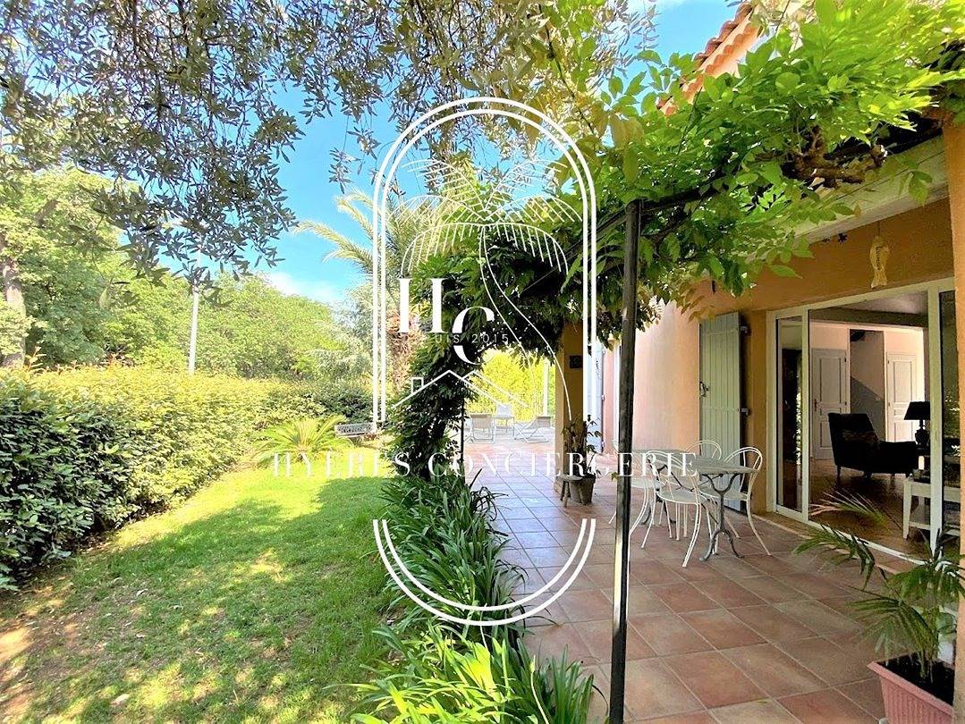 La Quiétude-Villa T4 Clim/Wifi/Pk/ Plage Almanarre in Hyeres, Parc national de Port-Cros
