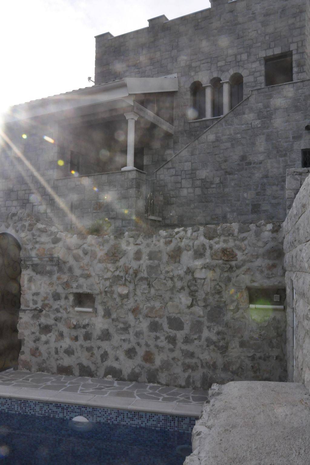 Casa Austria in Luštica, Μαυροβούνιο