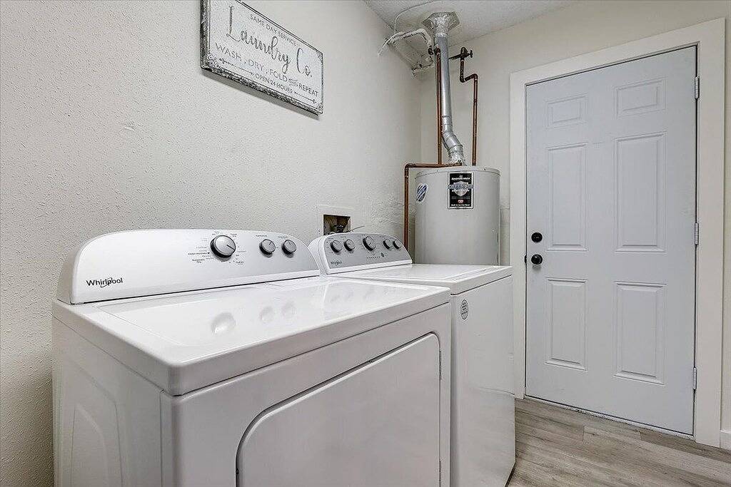 Beautiful and Comfortable 2 Bedroom Home 10 minutes from Beach in Largo, Pinellas County