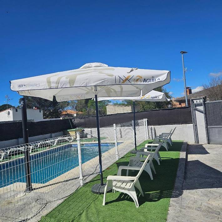 Location de vacances pour 8 personnes, avec piscine ainsi que jardin et vue à Escalona - 2