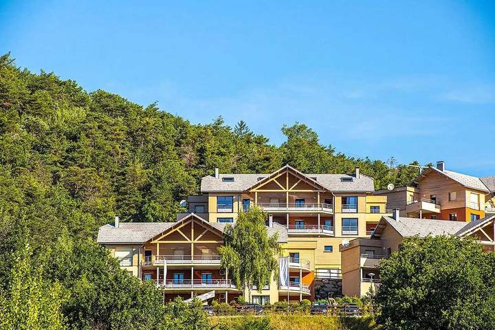 Gîte pour 10 personnes, avec bassin pour enfant à Chorges - 3