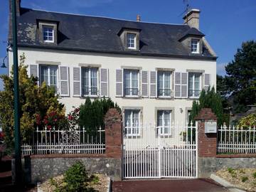 Gîte pour 14 personnes, avec terrasse et jardin à Sainte-Mère-Église