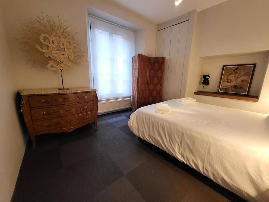 Appartement entier, Two-Bedroom Apartment in Laguiole, Parc naturel régional de l'Aubrac