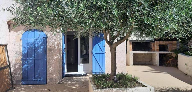 Studio with Garden View in Néoules, Côte méditerranéenne (France)