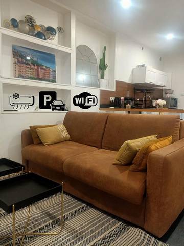 Gîte pour 4 personnes, avec jardin ainsi que vue et piscine à Vénissieux