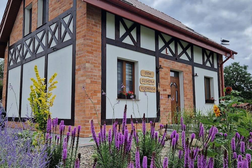 Großvater Klemens' Haus - in der Nähe des Sees und des Waldes in Kujawien-Pommern
