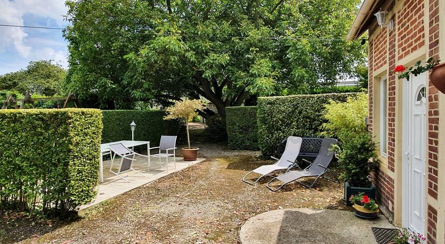 Gîte pour 4 personnes, avec jardin ainsi que terrasse et jacuzzi, animaux acceptés à Friville-Escarbotin - 4