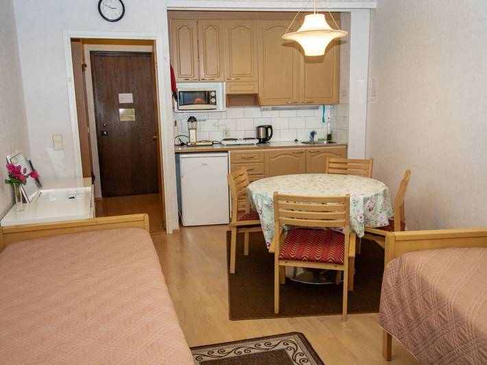 Ganze Wohnung, Kylpylä-hotelli, huone 242 in Kilvakkala, Ikaalinen
