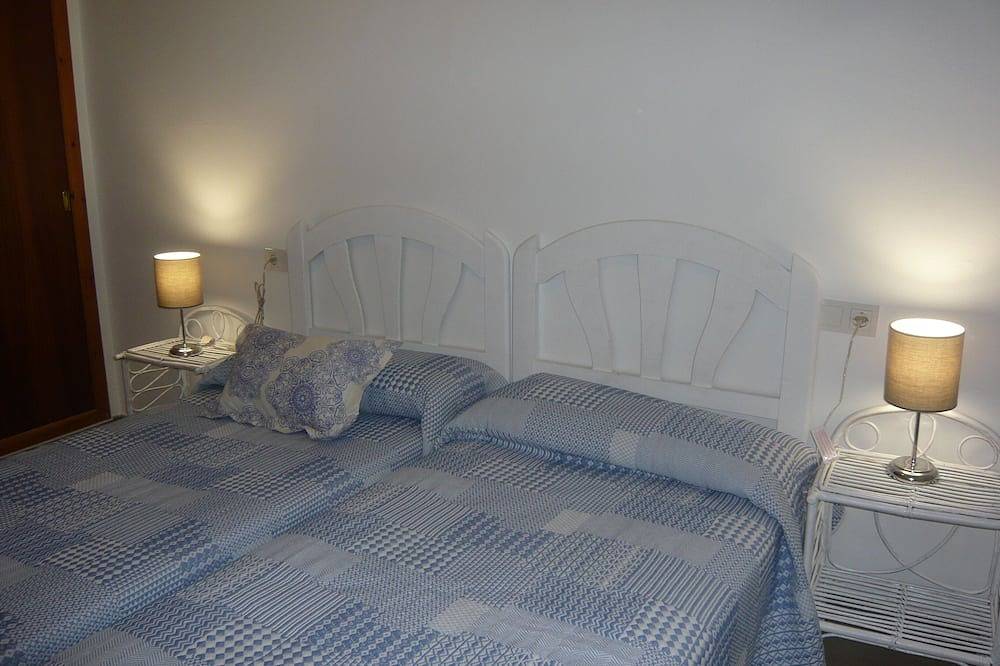 Chalet Ii in Lo Pagan, Mar Menor with terrace, garden and wifi in San Pedro del Pinatar, Costa Cálida