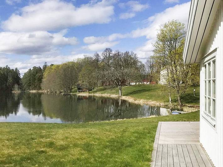 Holiday rental for 6 people, with Terrace and Garden as well as Lake view in Sweden