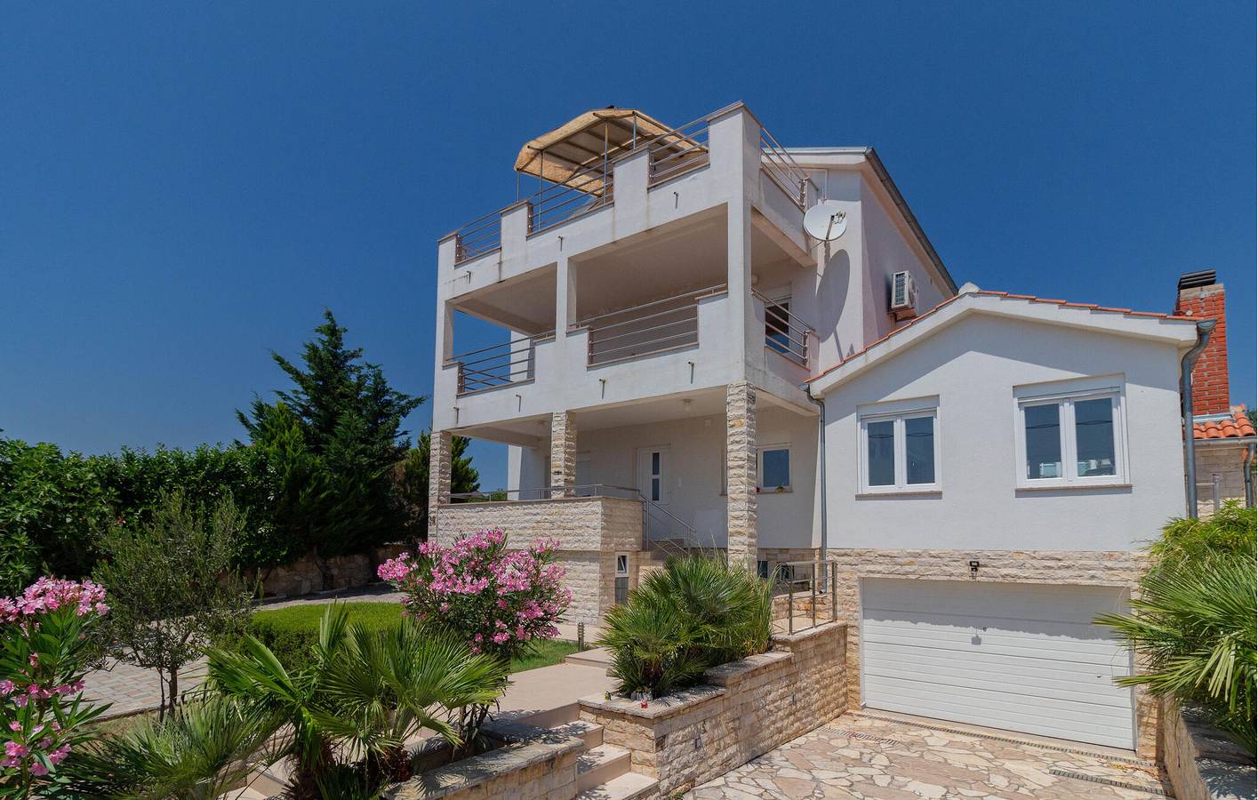 Cały apartament wypoczynkowy, Apartament wakacyjny dla 2 osób z ogród in Maslenica, Zadar