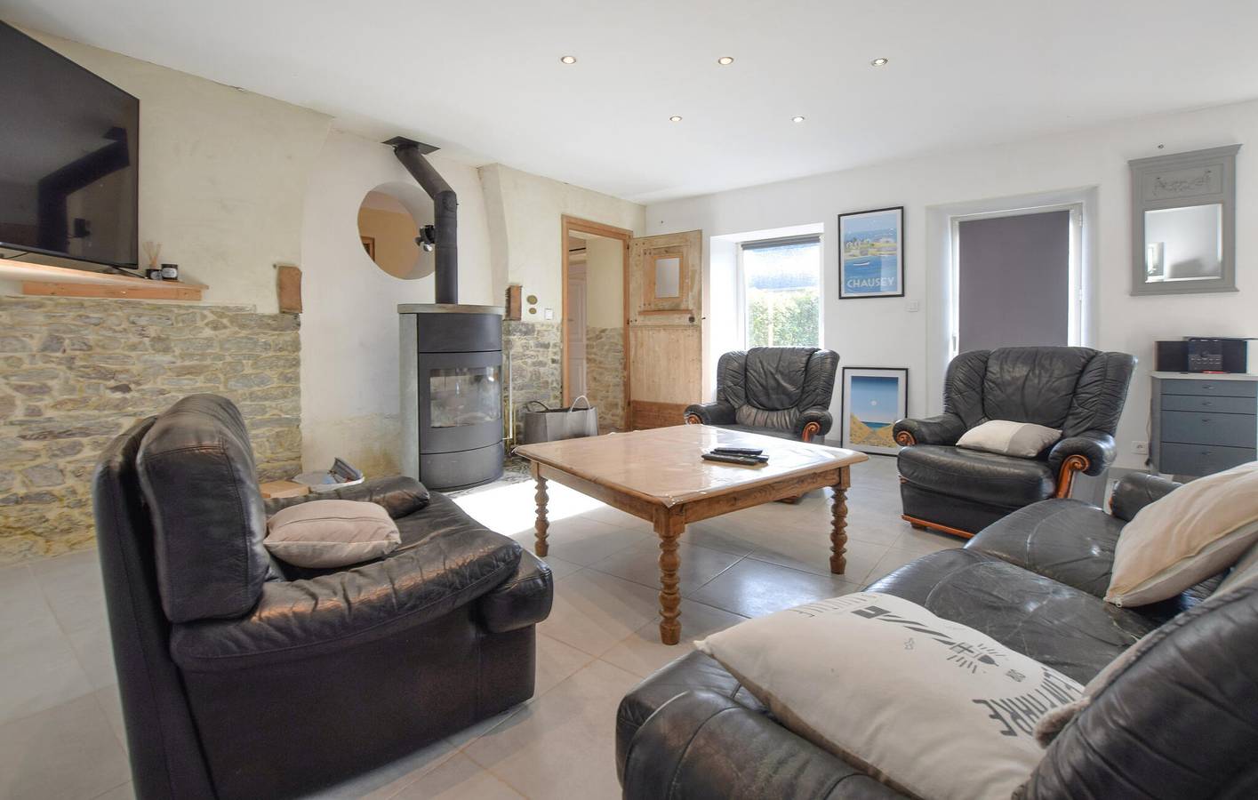 Appartement confortable avec jardin et WiFi près de la plage in Bricqueville-sur-Mer, Région de Coutances