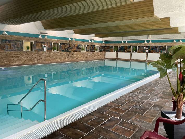 Ferienwohnung für 4 Personen, mit Balkon und Pool sowie Sauna, mit Haustier - 1