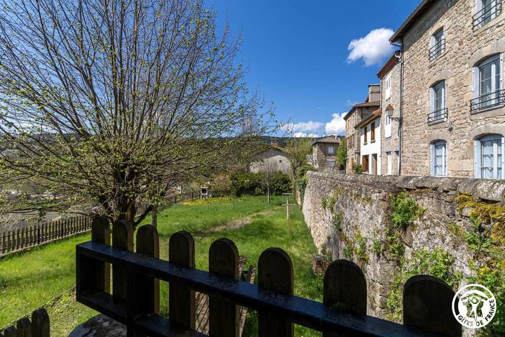 Gîte pour 5 personnes, avec Jardin et Vue