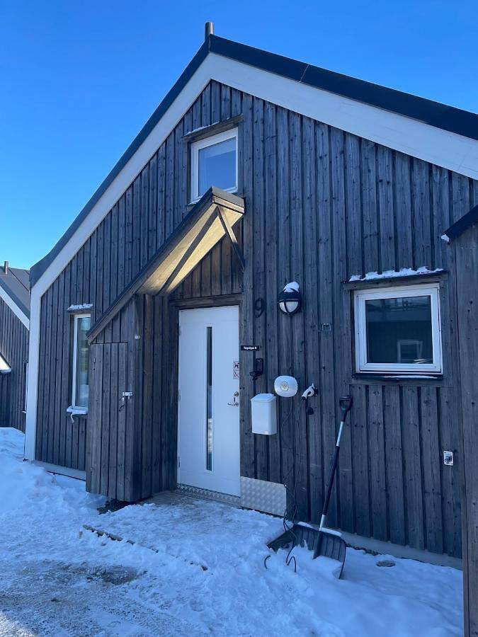 Lägenhet för 10 Personer, med Balkong samt Bastu och Utsikt i Järvsö