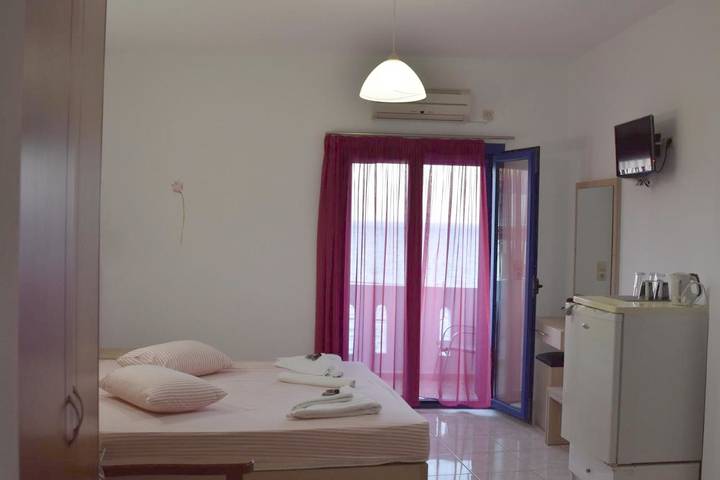 Maison d’hôte pour 3 personnes, avec jardin et vue, animaux acceptés en Crète - 4