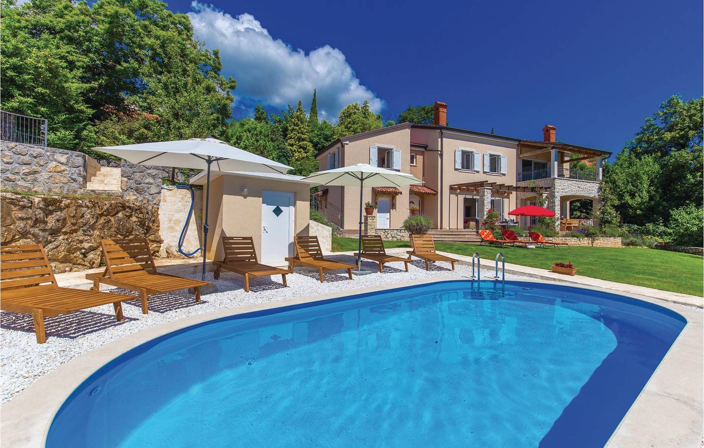 Gemütliche 2-Zimmer-Wohnung mit Pool, WLAN und Parkplatz in der Nähe des Hundestrands in Icici, Primorje-Gorski Kotar