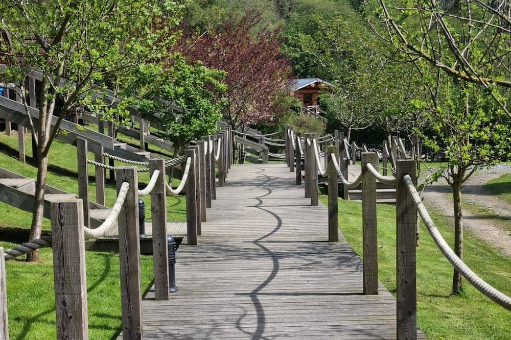 Lodge 3 -  a lodge that sleeps 4 guests  in 1 bedroom in Shropshire Hills