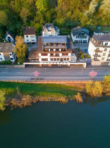 Maison d’hôte pour 2 personnes, avec vue ainsi que piscine et terrasse à Cochem