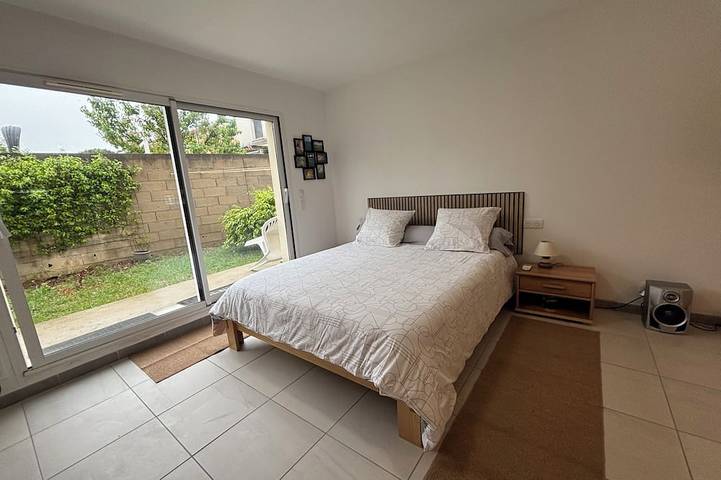 Apartamento entero, A lovely, air-conditioned apartment just outside Montpellier. Surrounded by a large garden! in Juvignac, Costa mediterránea (Francia)