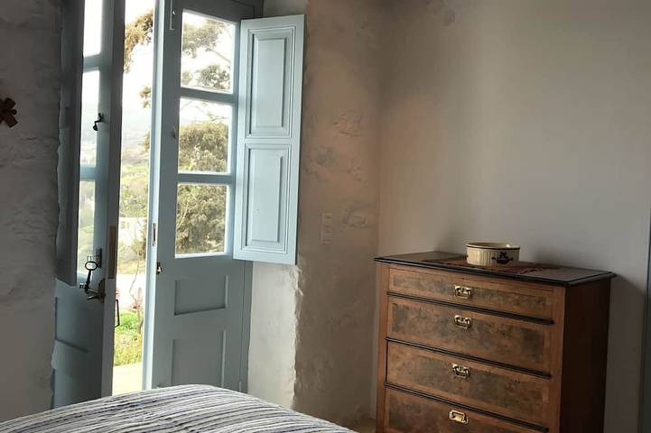 Gîte pour 5 personnes, avec jardin dans Patmos - 3