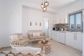 Apartment for 4 People in Paros, Paros Regional Unit, Photo 2