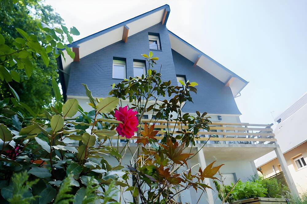 Maison Rosa • jusqu'à 24 personnes • 10 chambres • 3500m2 de jardin clos in Honfleur, Région de Lisieux