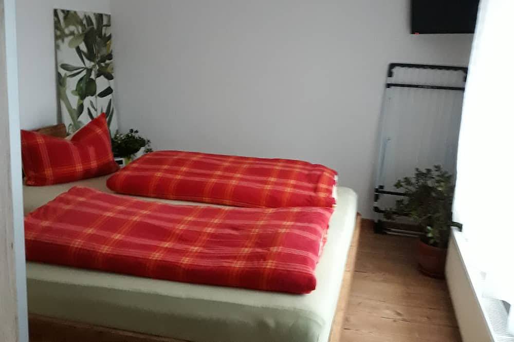 Bungalow am Stadtrand  mit Terrasse unter Altbaumbestand in Quedlinburg, Harzvorland
