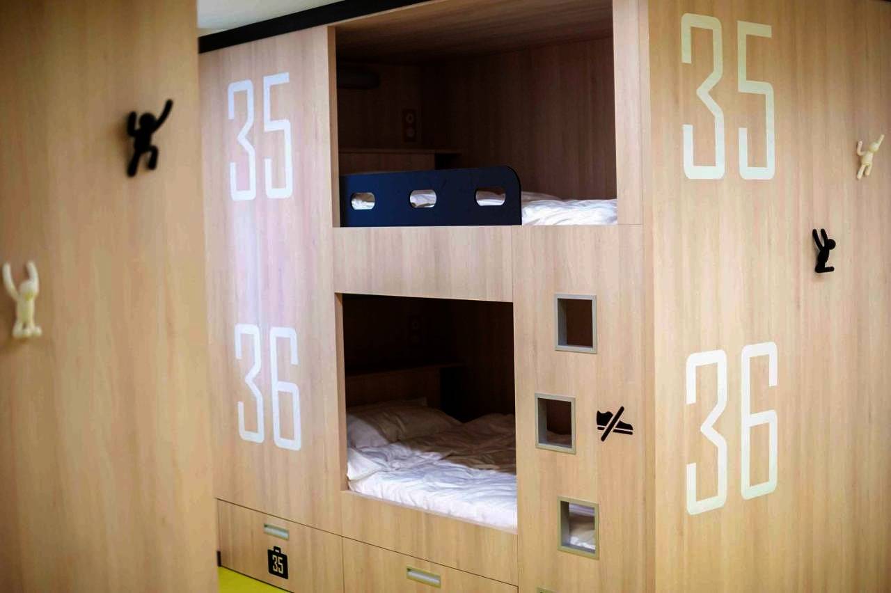 Double Bed in 4-Bed Mixed Dormitory Room in Grenoble, Isère