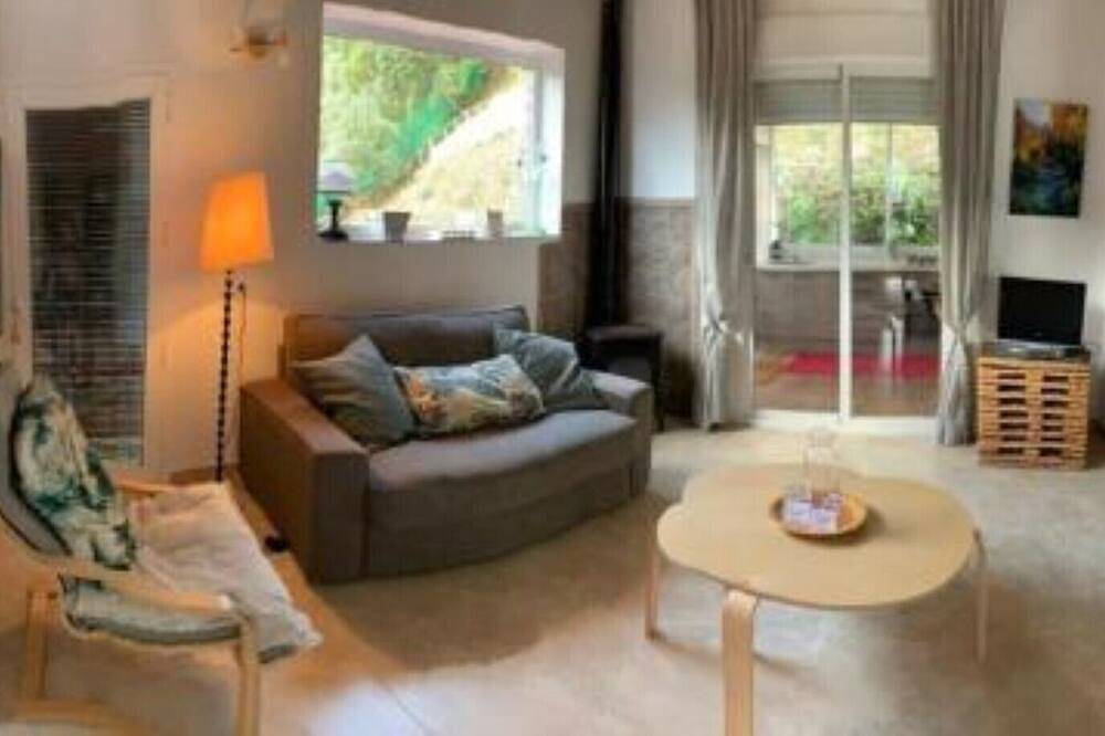 Apartamento entero, Finca Ematejo Rodeada De Naturaleza Un Espacio Con Personalidad Propia in Genalguacil, Provincia de Málaga
