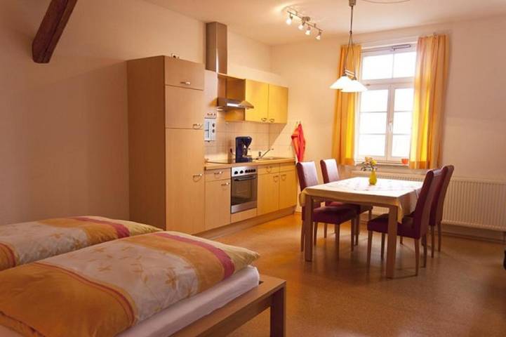 Gîte pour 2 personnes, avec terrasse, animaux acceptés à Owingen - 2