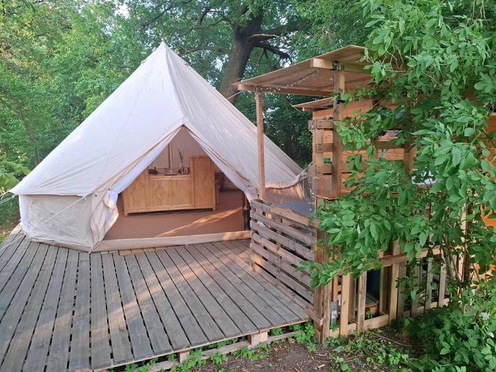 Zelt für 5 Personen, mit Terrasse und Garten sowie Ausblick in Sachsen-Anhalt - 4