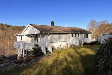 Villa für 11 Personen, mit Balkon und Garten in Norwegen