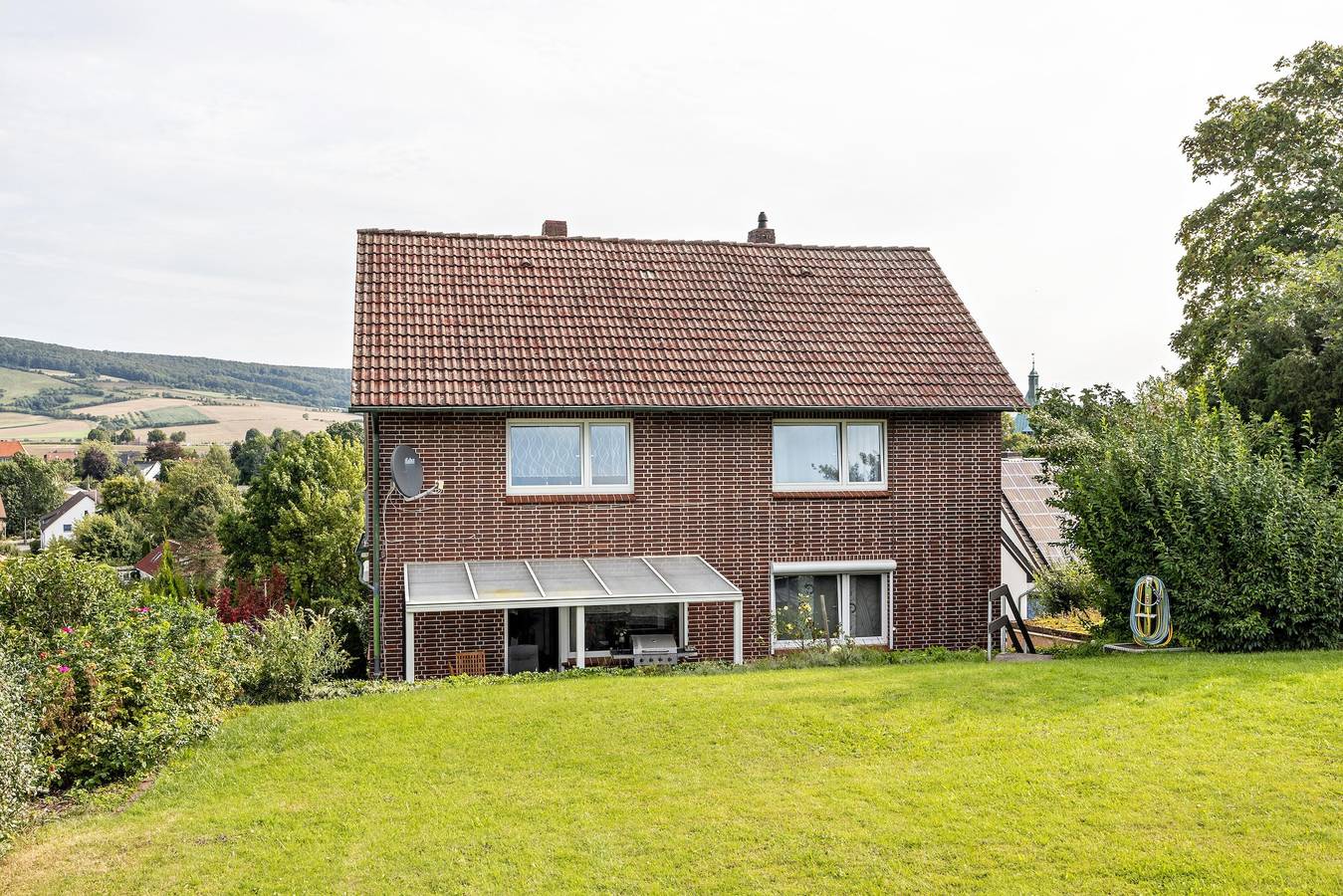 Ganze Wohnung, Ferienwohnung im Weserbergland – Ith-Panorama, Balkon & Wanderparadies in Salzhemmendorf, Hannover und Umgebung