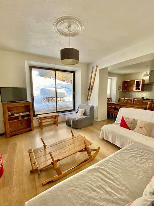 Maison de vacances pour 6 personnes, avec Balcon ainsi que Terrasse et Vue à Aillon-le-Jeune