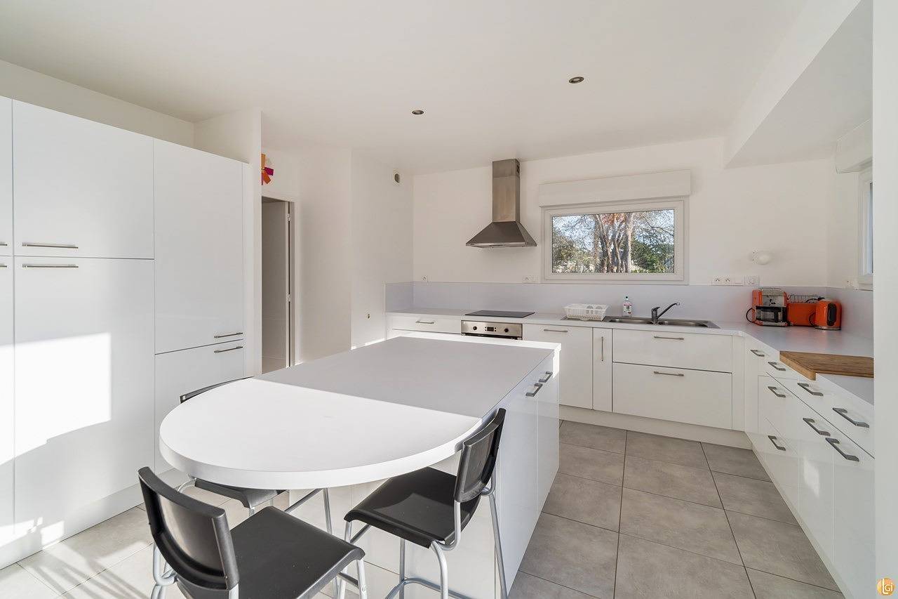 Ferienhaus für 8 Personen mit Terrasse in Trégastel, Rosa Granitküste